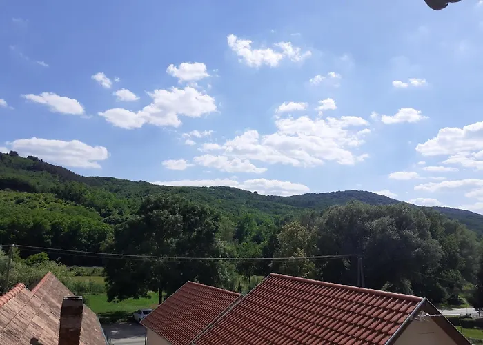 Tihanyi Vendeghaz Villánykövesd